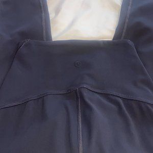 Lululemon Gray Purple 3/4 Inch Leggings (Size 2)